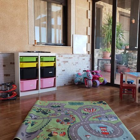 Hostal Cabanas Carboneras de Guadazaón Esterno foto