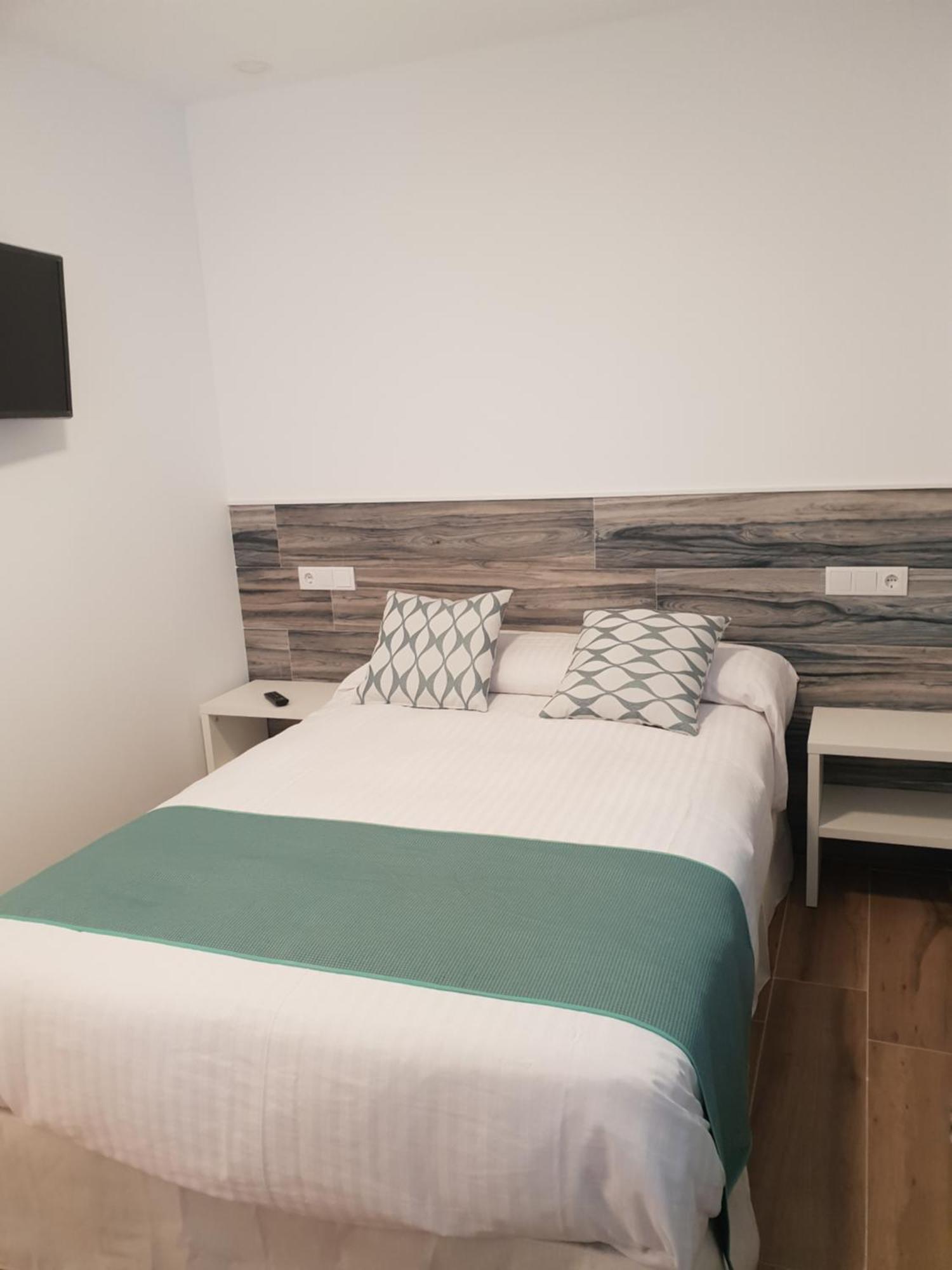 Hostal Cabanas Carboneras de Guadazaón Esterno foto